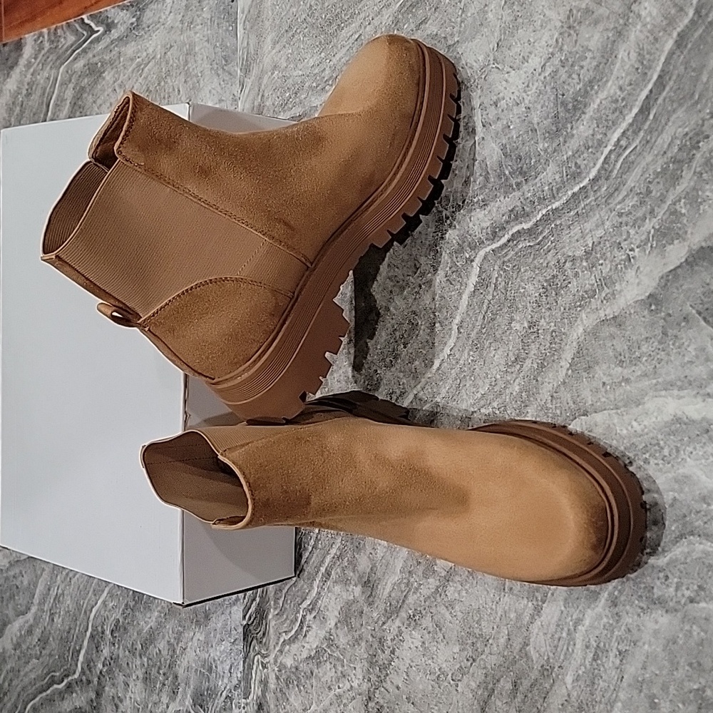 NIB Women's Size 10 Nine West Boots